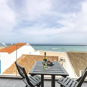 Apartment Frontline Seaview